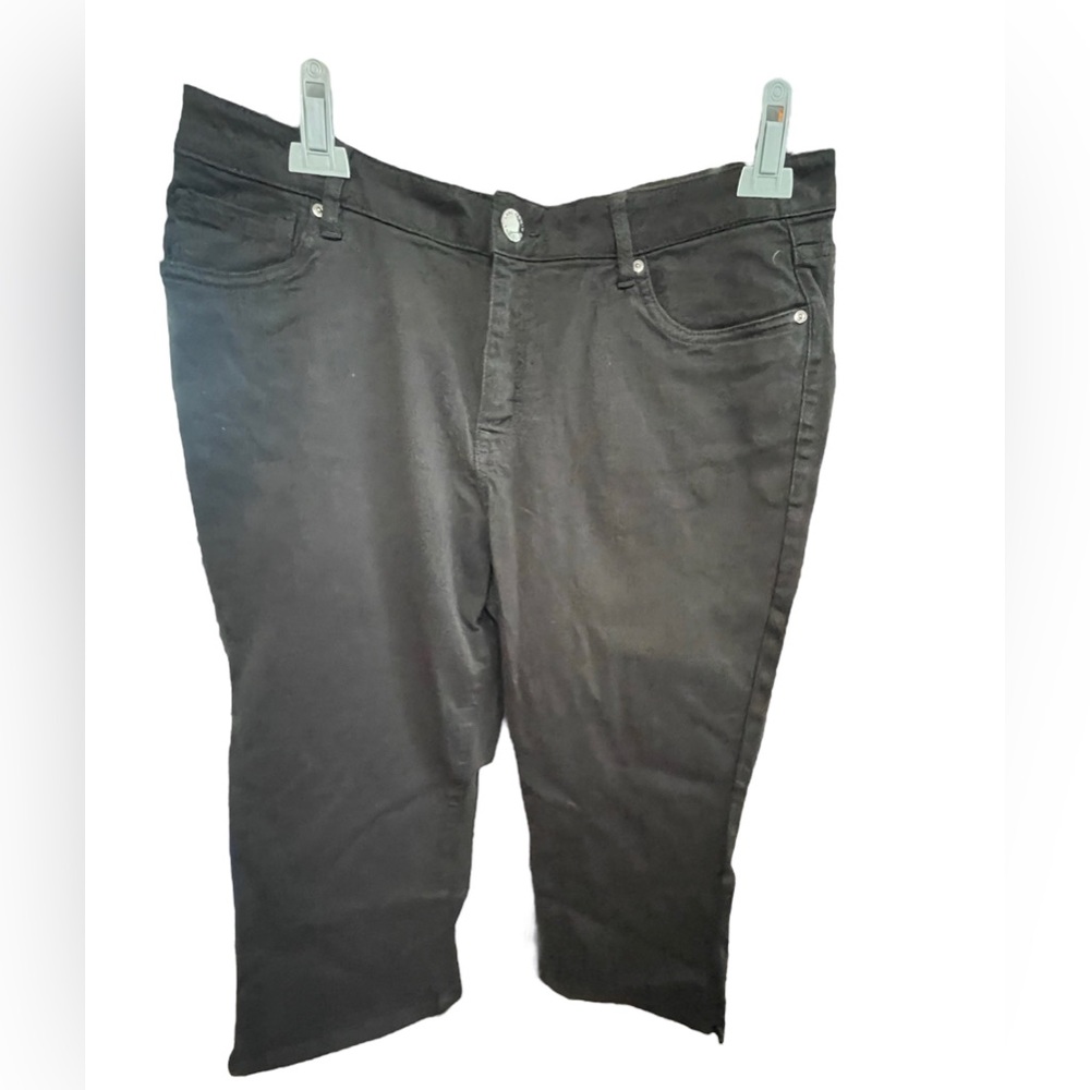 Women’s 18 Lane Bryant Black Denim Capri